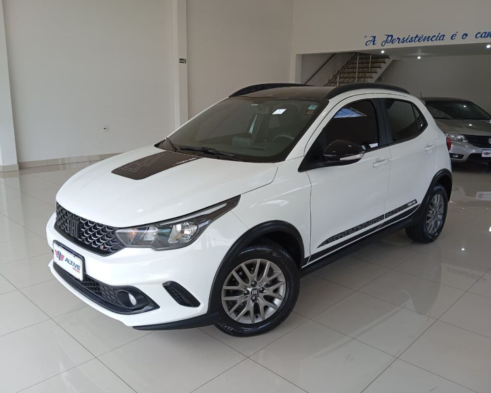Fiat Argo Trekking 2021 Branco Completo