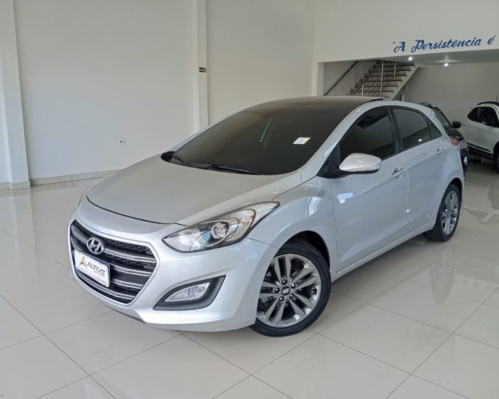 HYUNDAI I30 COM TETO SOLAR PANORÃMICO