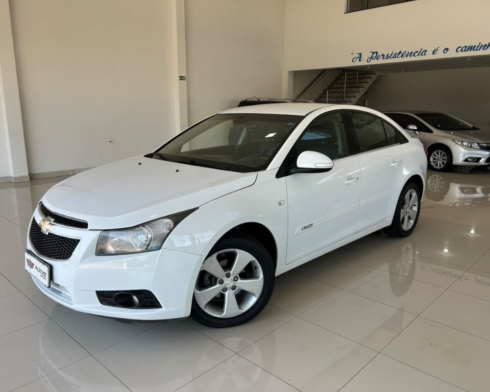 Carro Conservado Ótima procedência Revisado